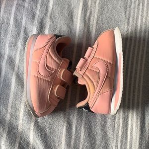 Cortez basic txt day baby shoes